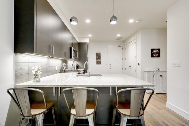 222 West Ave 1911, Austin, TX 78701