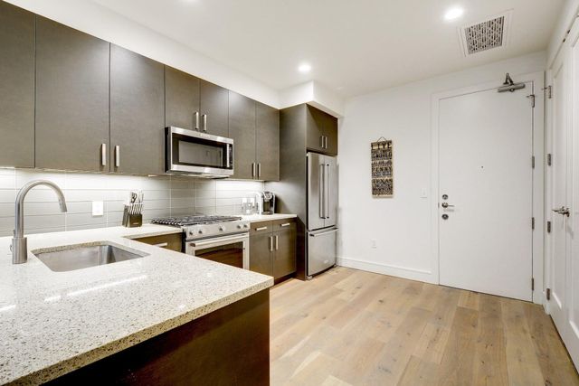 222 West Ave 1911, Austin, TX 78701