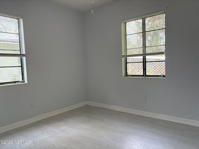 5051 LEXINGTON Avenue, Jacksonville, FL 32210