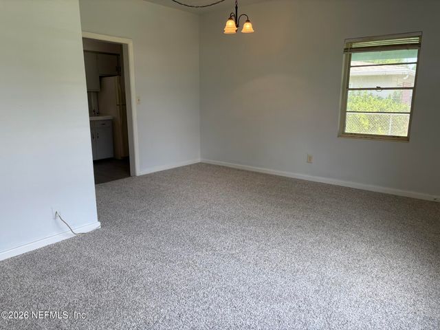 5051 LEXINGTON Avenue, Jacksonville, FL 32210