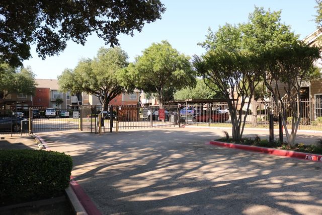 3641 W Northgate Drive 105, Irving, TX 75062