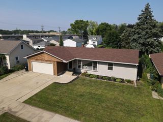 2906 Blaine AVENUE, Racine, WI 53405