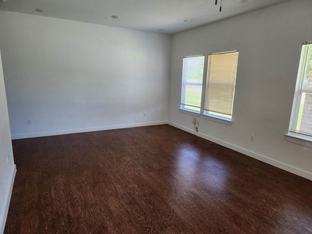 817 E Jefferson Street, Sulphur Springs, TX 75482