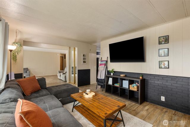 14601 Jim Creek Road, Arlington, WA 98223