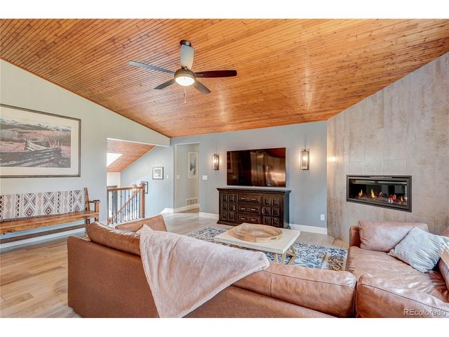 20045 Lost Arrowhead Dr, Monument, CO 80132