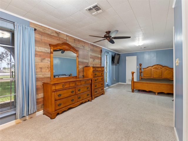 1201 Fm 1862, Blessing, TX 77419
