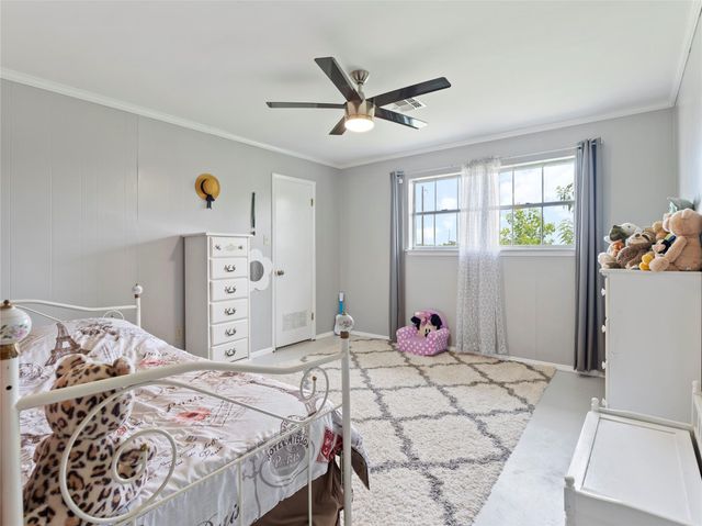 1201 Fm 1862, Blessing, TX 77419