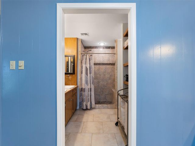 1201 Fm 1862, Blessing, TX 77419