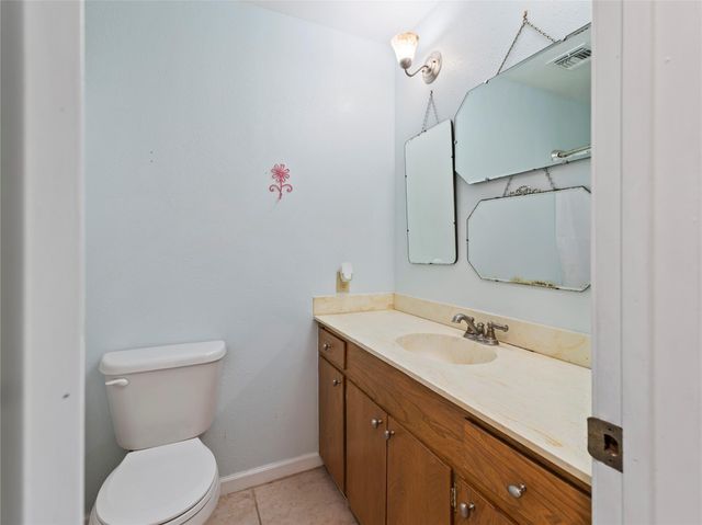 1201 Fm 1862, Blessing, TX 77419