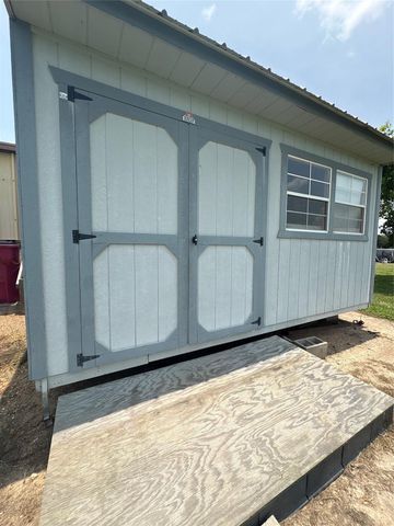1201 Fm 1862, Blessing, TX 77419
