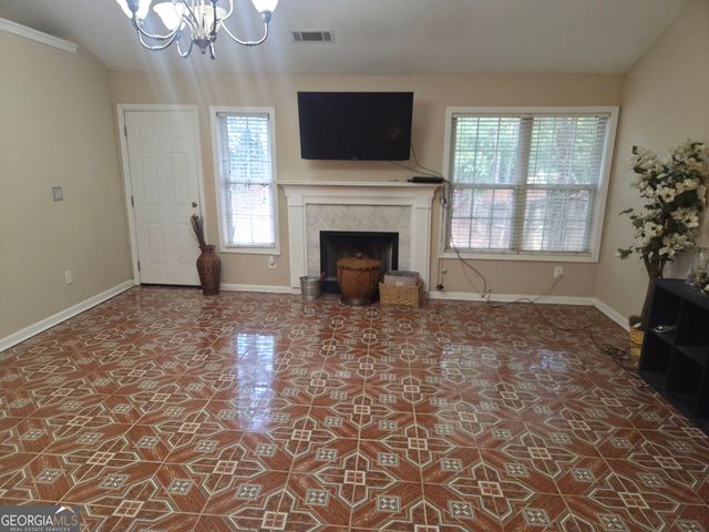 552 Keldron Drive, Lawrenceville, GA 30045