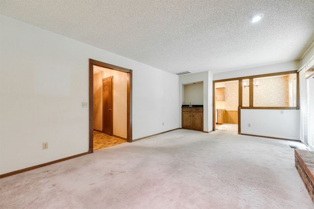 733 Mallard Avenue, Edmond, OK 73003