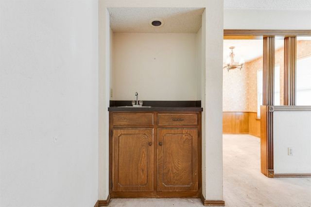 733 Mallard Avenue, Edmond, OK 73003