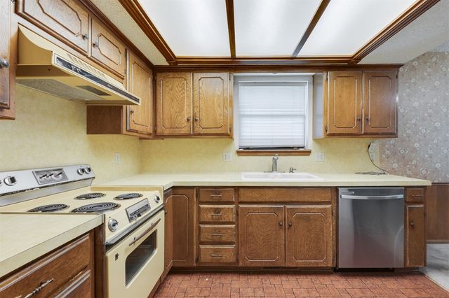 733 Mallard Avenue, Edmond, OK 73003
