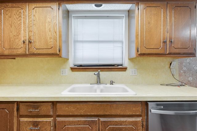 733 Mallard Avenue, Edmond, OK 73003