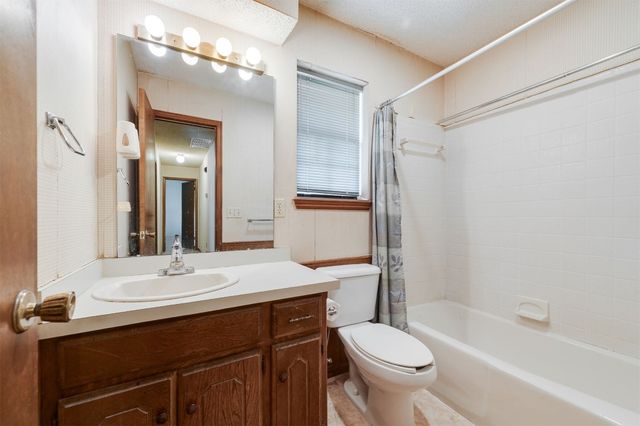 733 Mallard Avenue, Edmond, OK 73003