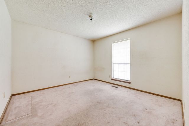 733 Mallard Avenue, Edmond, OK 73003