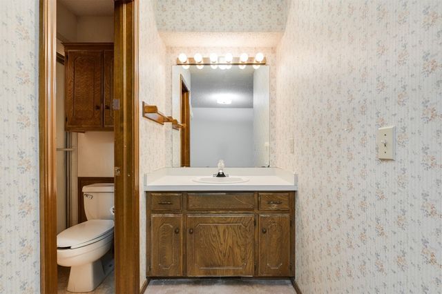 733 Mallard Avenue, Edmond, OK 73003
