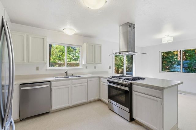 111 River Lane, Felton, CA 95018