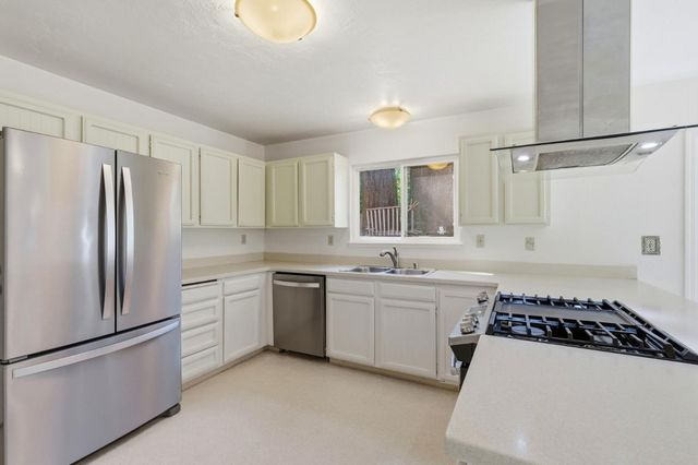 111 River Lane, Felton, CA 95018