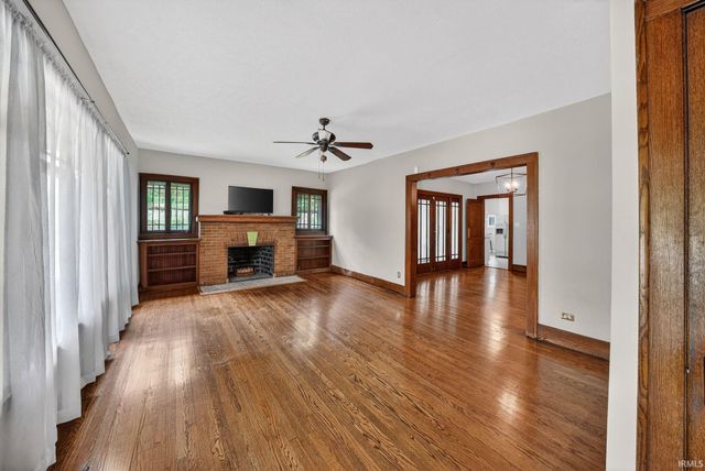 929 W Colfax Avenue, South Bend, IN 46601