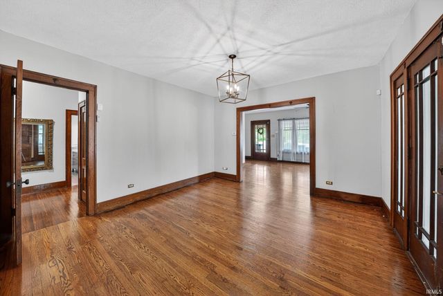 929 W Colfax Avenue, South Bend, IN 46601