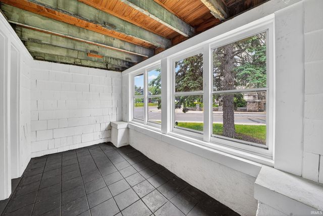 929 W Colfax Avenue, South Bend, IN 46601