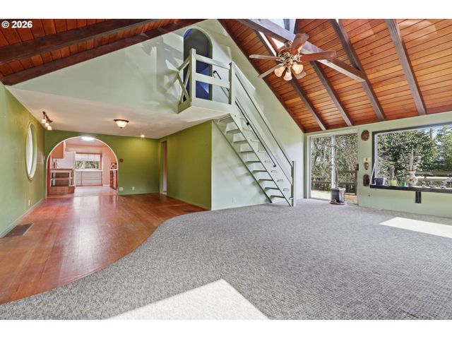 15717 Sw SCHOLLS FERRY Rd, Beaverton, OR 97007