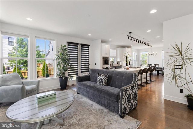 25467 BYRNES CROSSING DR, Chantilly, VA 20152