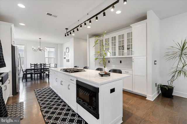 25467 BYRNES CROSSING DR, Chantilly, VA 20152