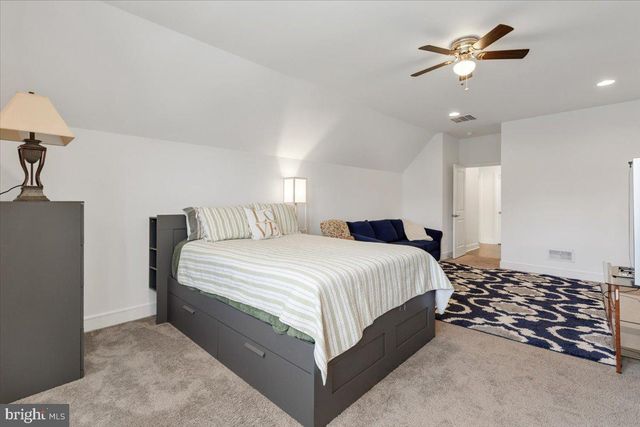 25467 BYRNES CROSSING DR, Chantilly, VA 20152