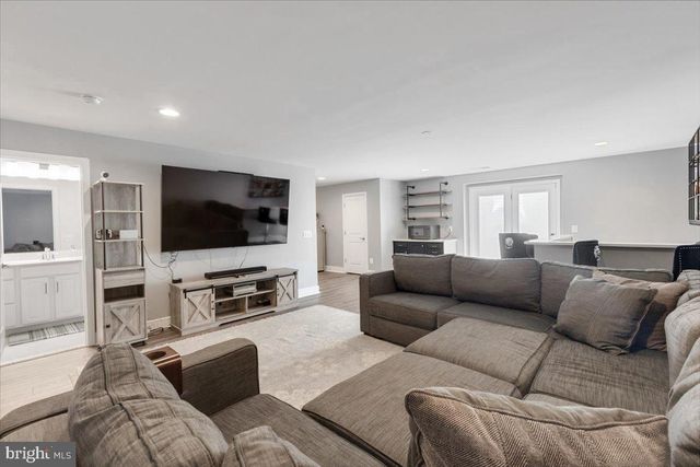 25467 BYRNES CROSSING DR, Chantilly, VA 20152