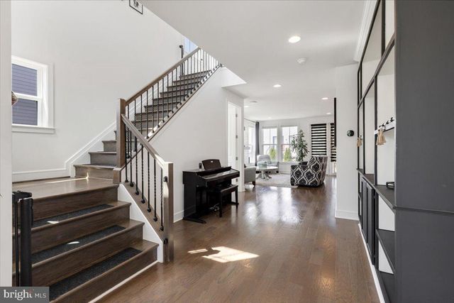 25467 BYRNES CROSSING DR, Chantilly, VA 20152