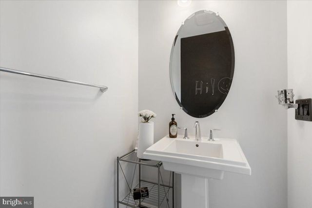 25467 BYRNES CROSSING DR, Chantilly, VA 20152