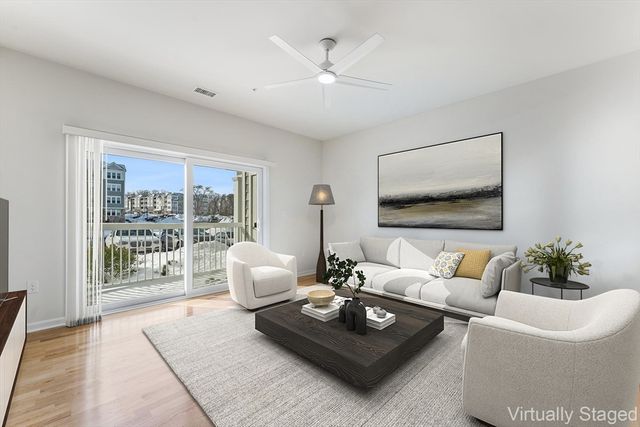 1102 Peters Farm Way 1102, Westborough, MA 01581