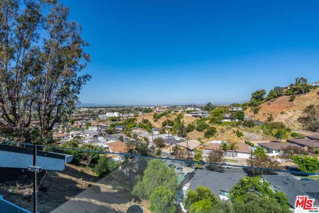 10321 Sala Place, Sun Valley, CA 91352