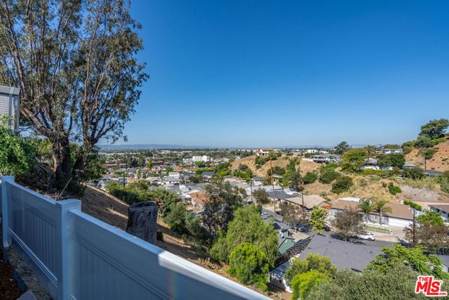10321 Sala Place, Sun Valley, CA 91352