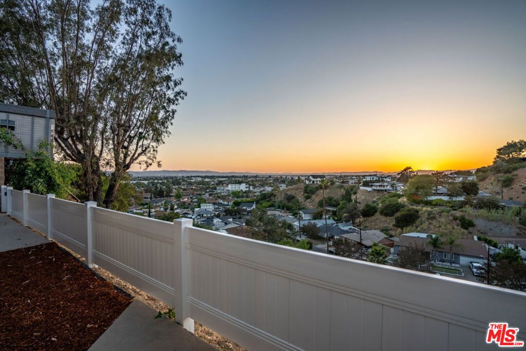 10321 Sala Place, Sun Valley, CA 91352