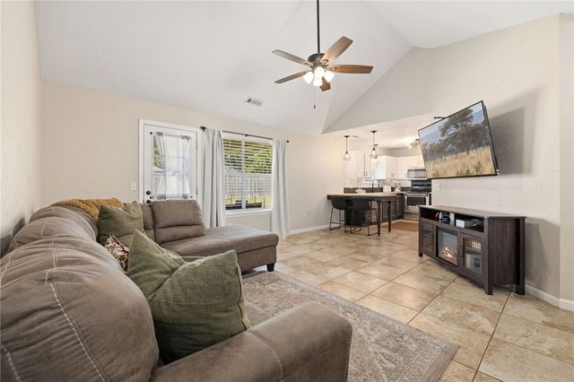 119 S Bailey Street, Lowell, AR 72745