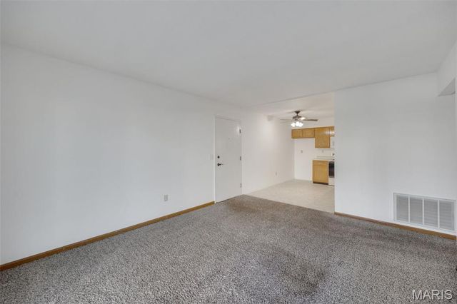 35 Berview Circle E, St Louis, MO 63129