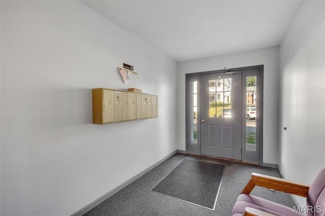 35 Berview Circle E, St Louis, MO 63129