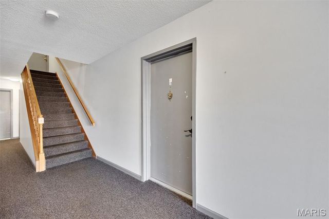 35 Berview Circle E, St Louis, MO 63129