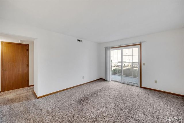 35 Berview Circle E, St Louis, MO 63129