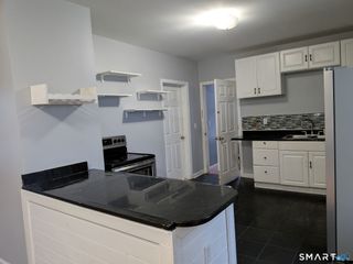 220 Munson Street #3, New Haven, CT 06511