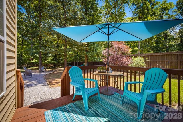 802 White Oaks Circle, Monroe, NC 28112