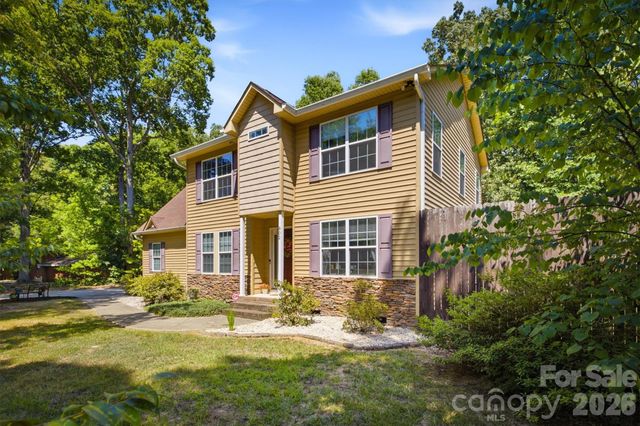 802 White Oaks Circle, Monroe, NC 28112