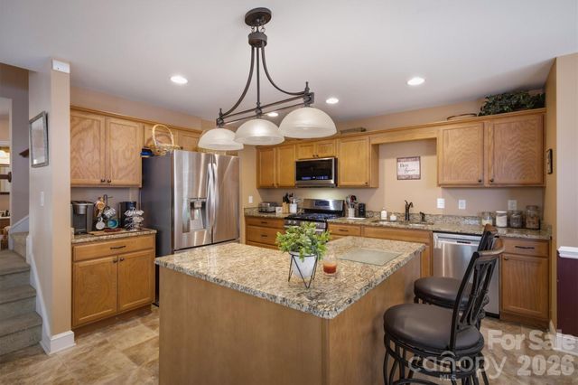 802 White Oaks Circle, Monroe, NC 28112