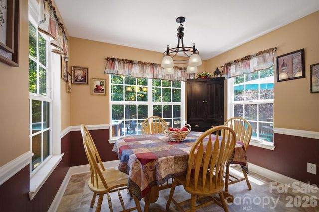 802 White Oaks Circle, Monroe, NC 28112