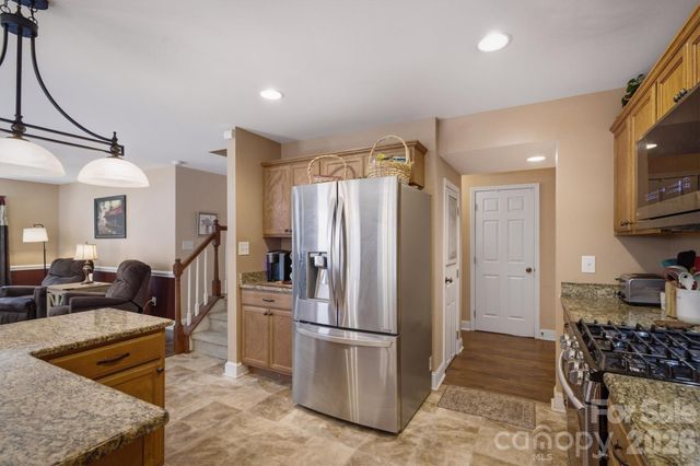 802 White Oaks Circle, Monroe, NC 28112
