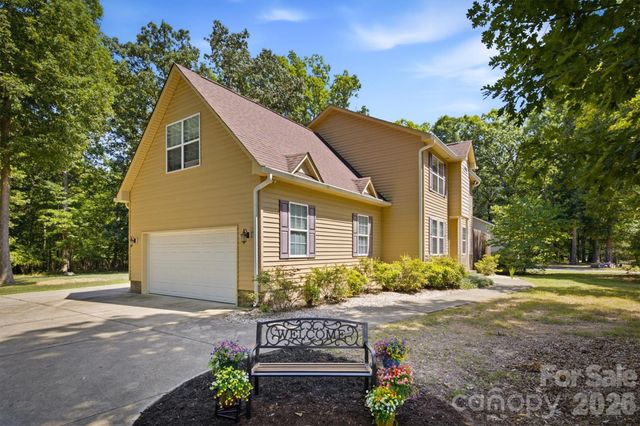802 White Oaks Circle, Monroe, NC 28112